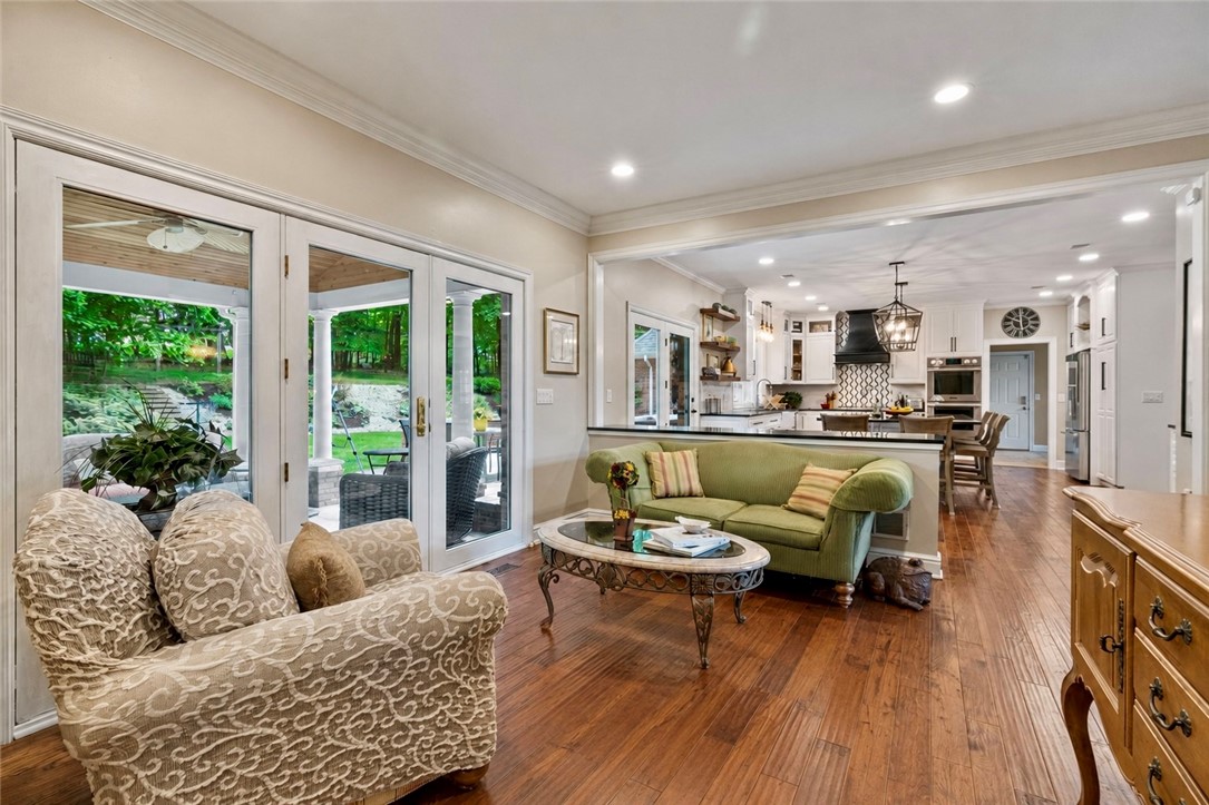 2195 Chardonnay Cir