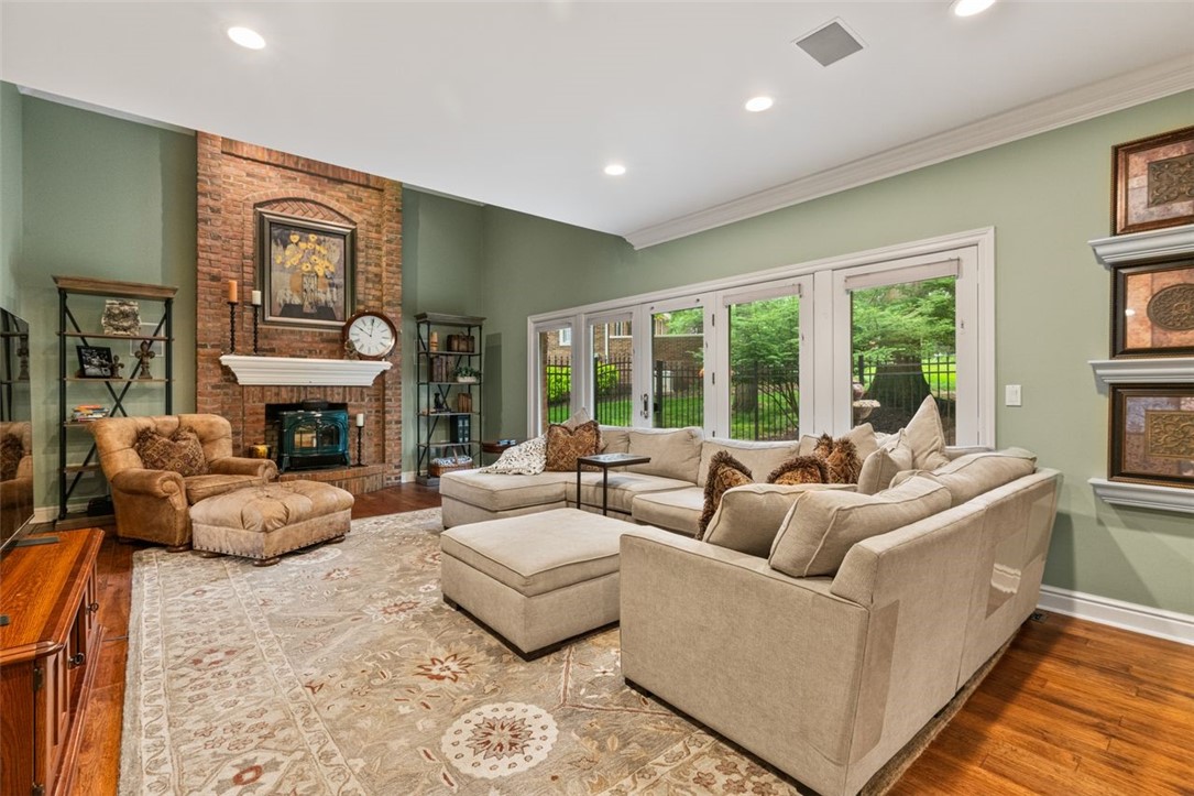 2195 Chardonnay Cir