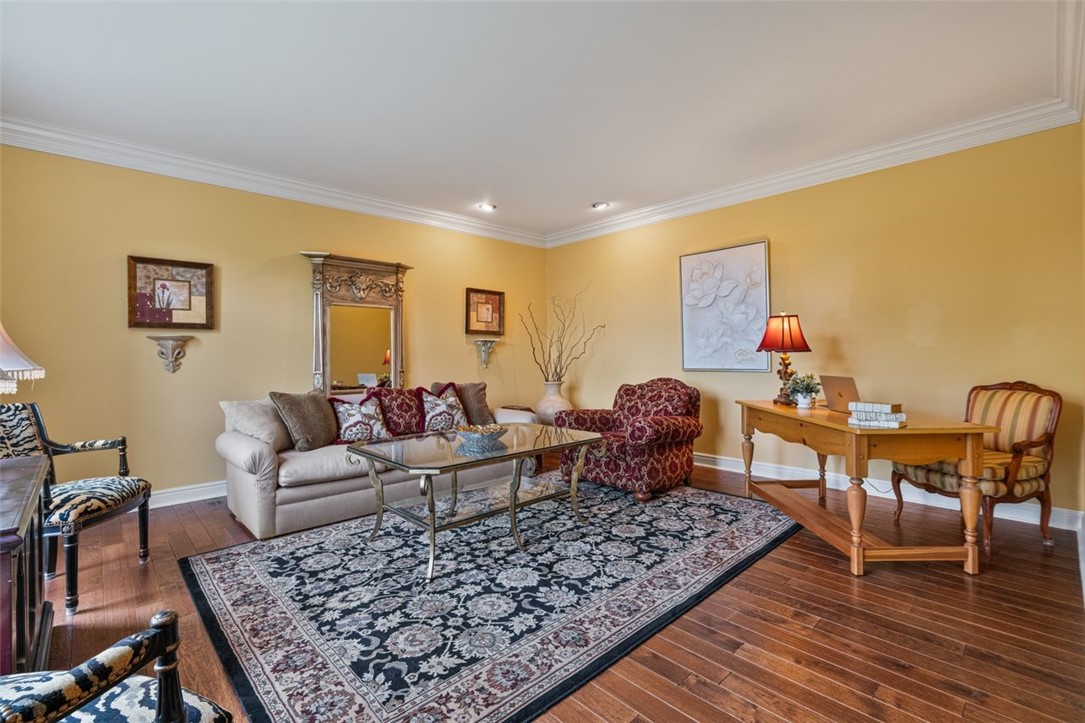 2195 Chardonnay Cir