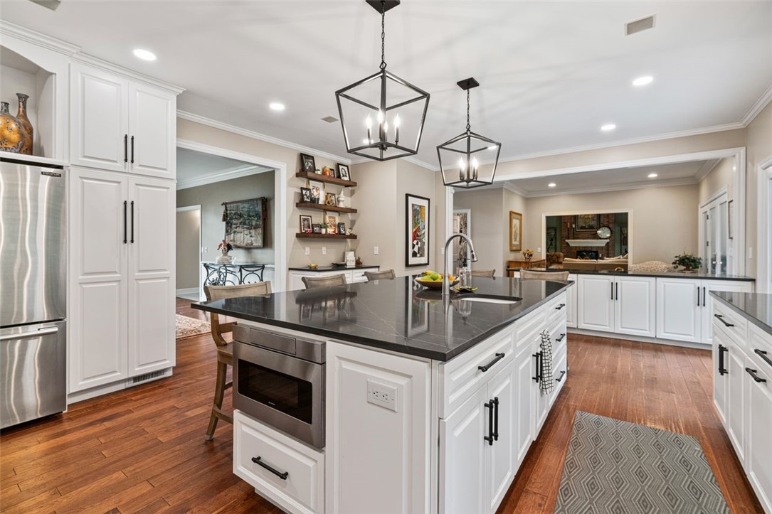 2195 Chardonnay Cir