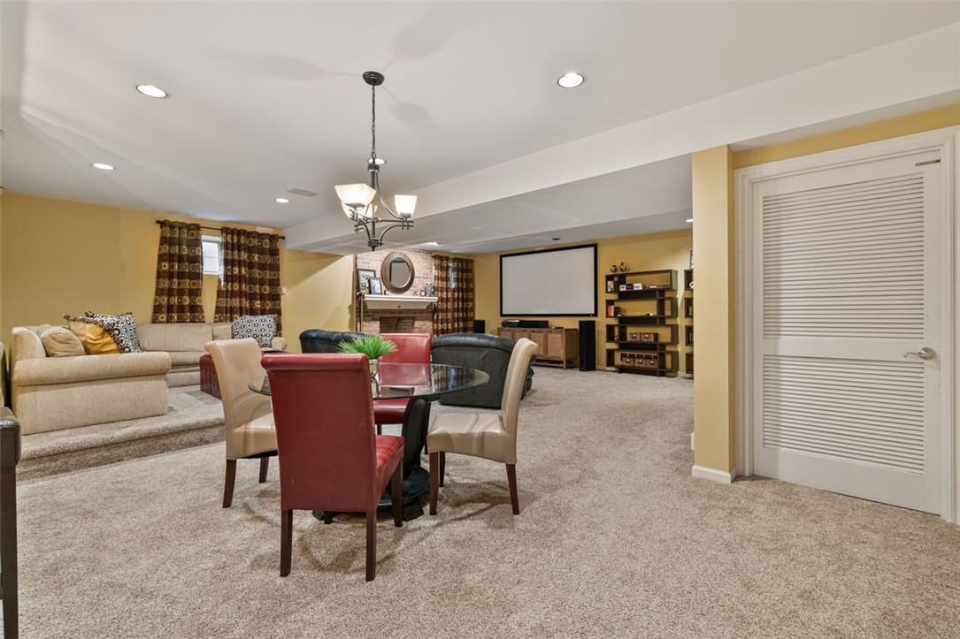 2195 Chardonnay Cir
