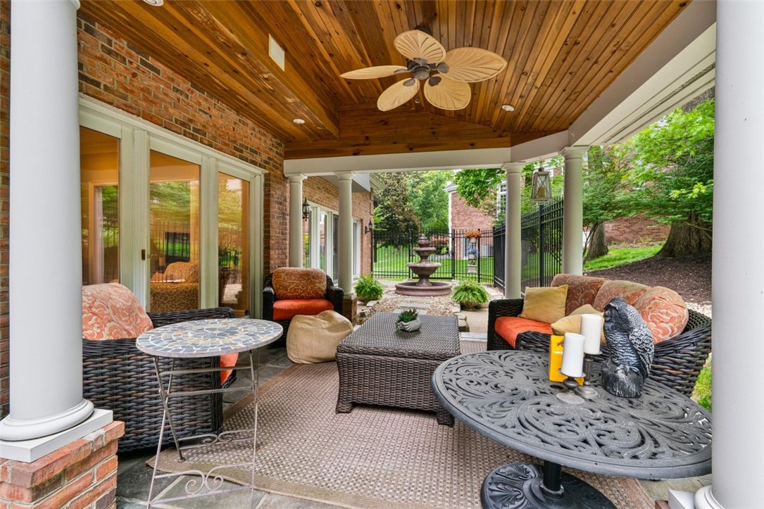 2195 Chardonnay Cir