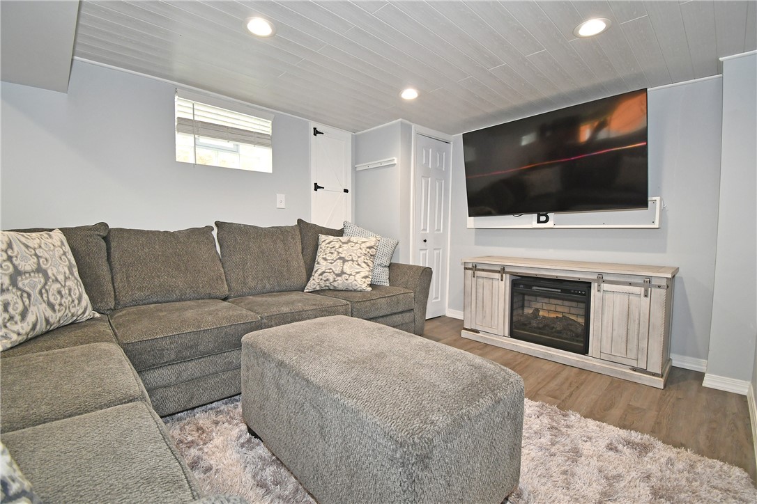 167 Balver Ave