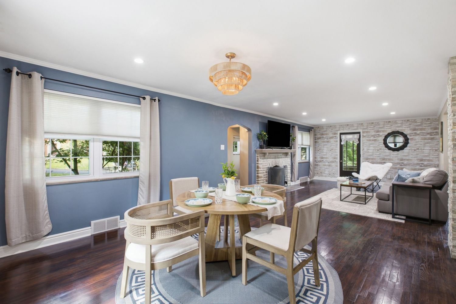 2516 Orlando PLACE