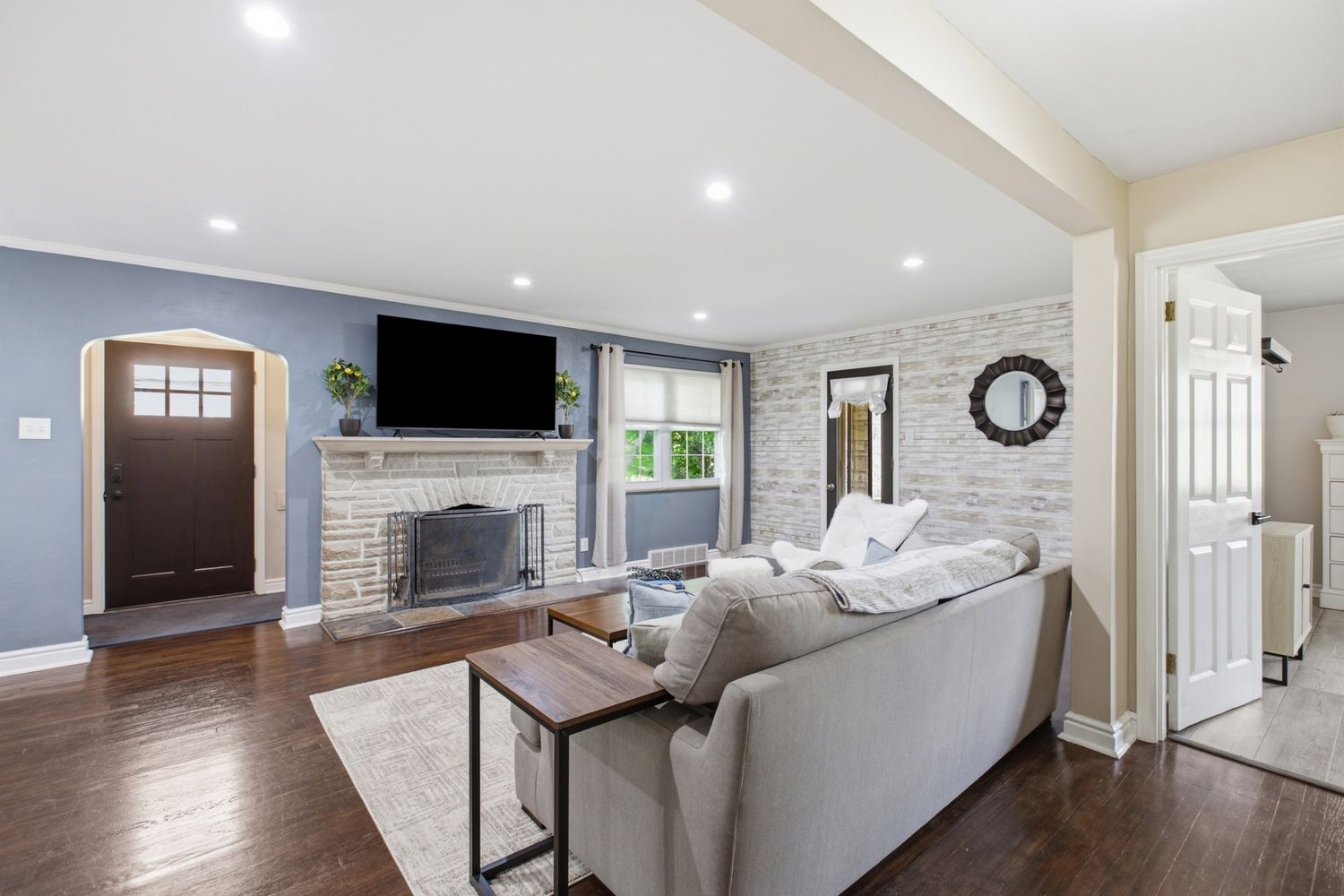 2516 Orlando PLACE