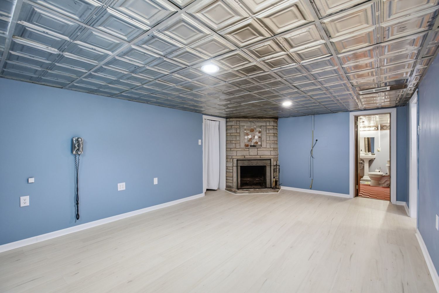 2516 Orlando PLACE