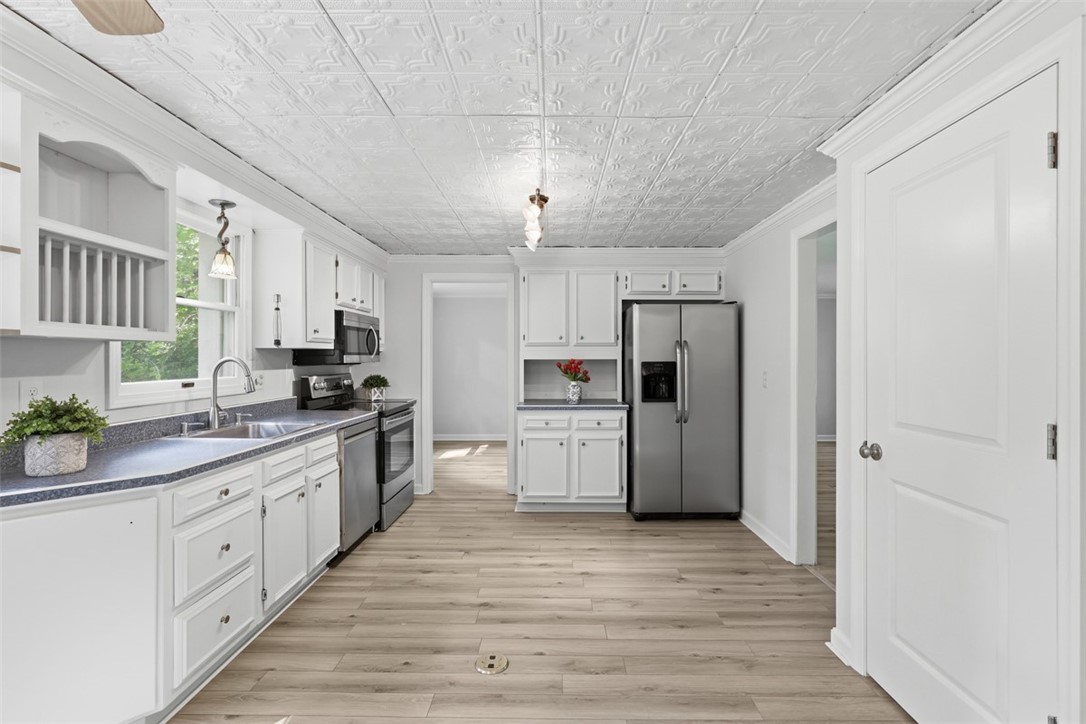 204 Summerfield Dr