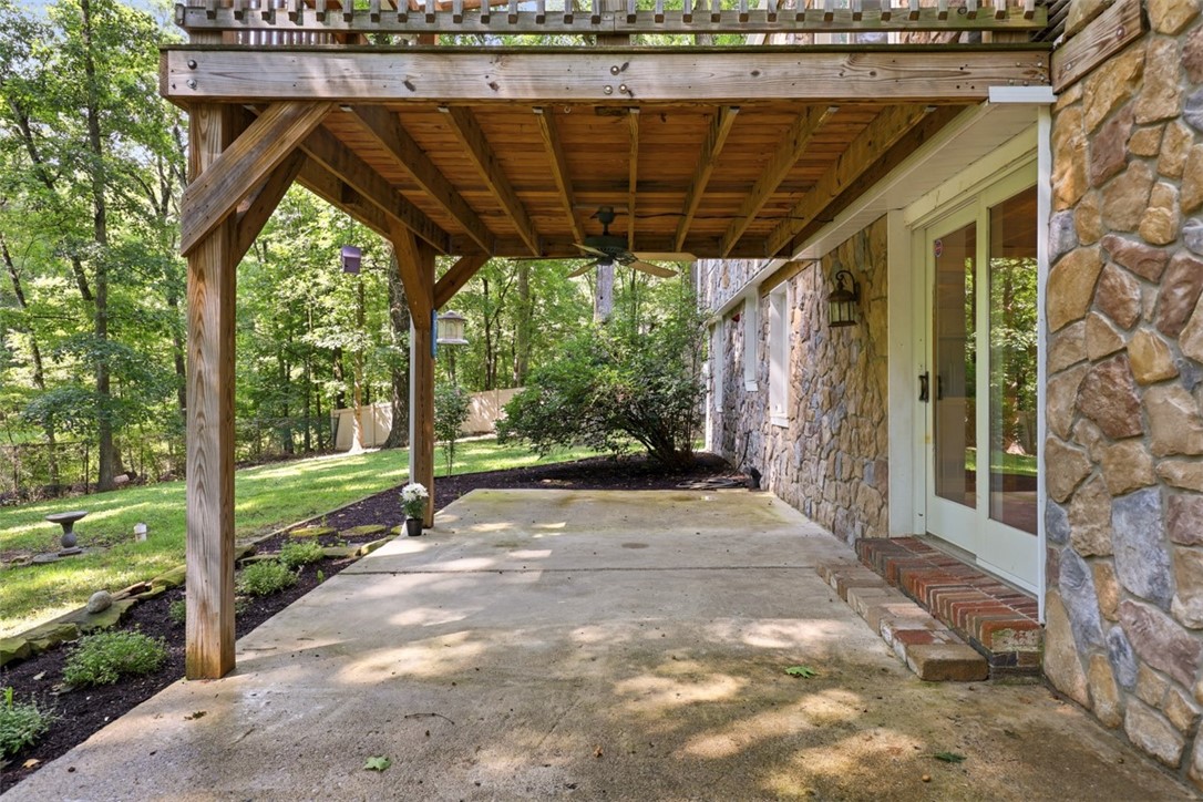 204 Summerfield Dr