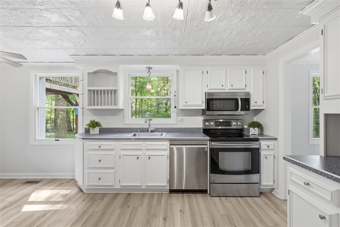 204 Summerfield Dr