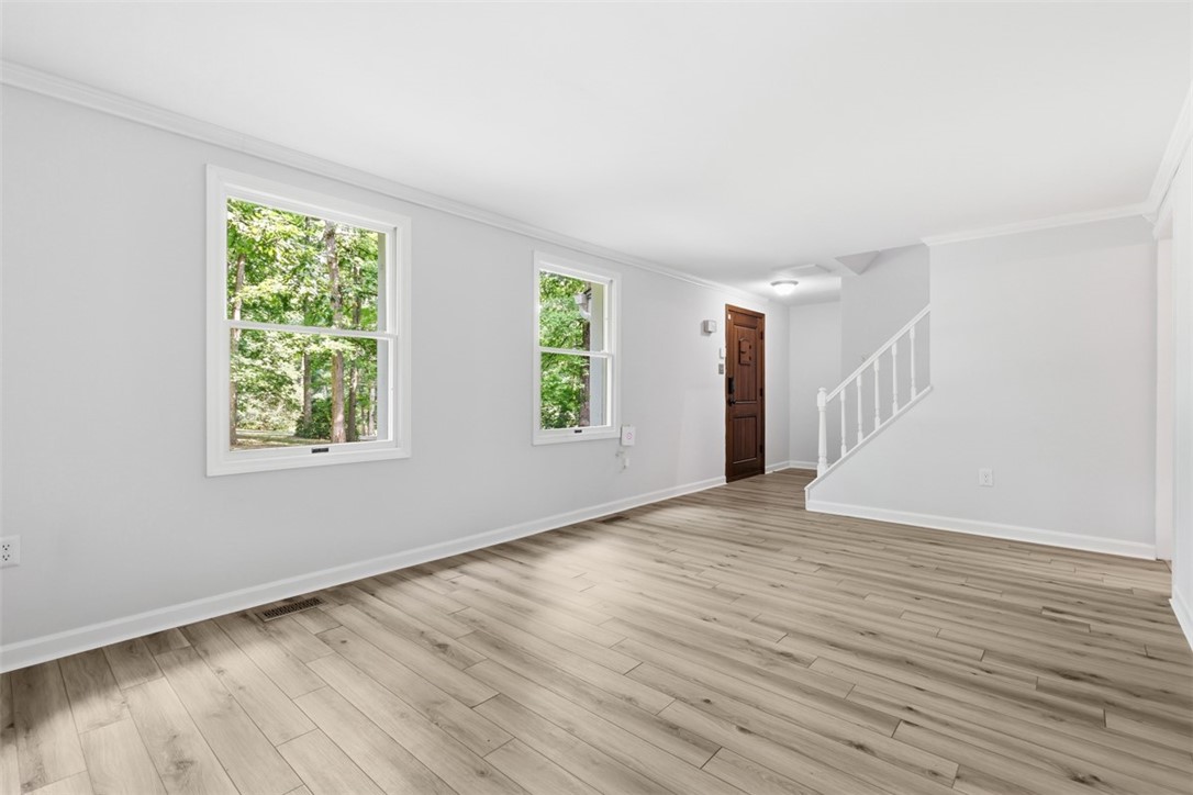 204 Summerfield Dr