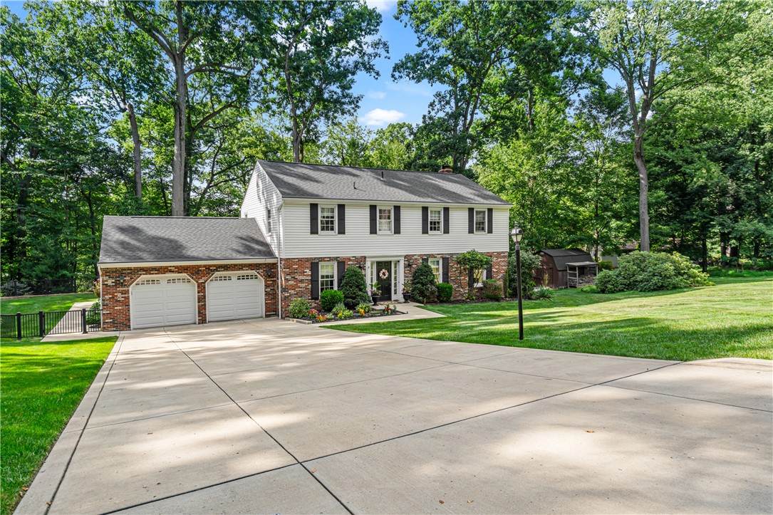 109 Lyndon Ln
