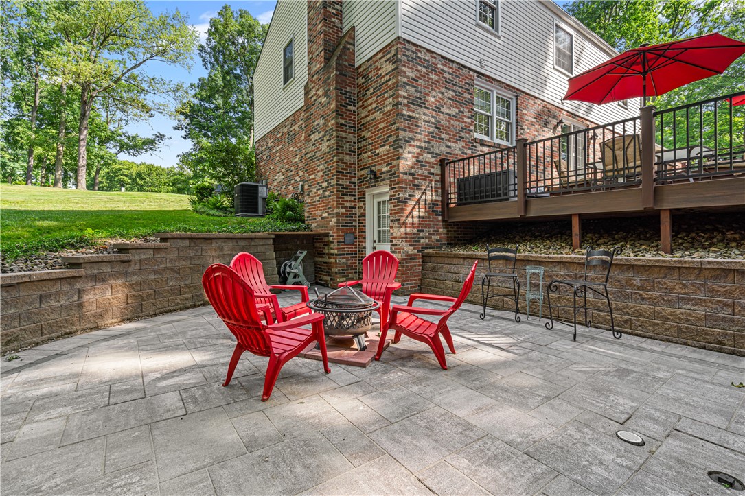 109 Lyndon Ln