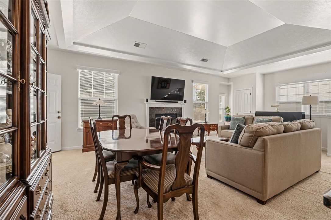 208 Adams Pointe Blvd 2