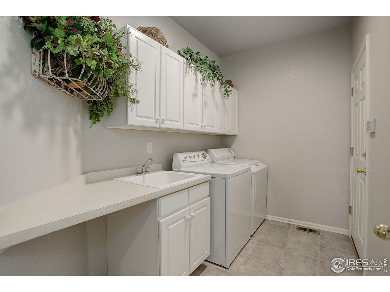 13746 Legend Trl 101