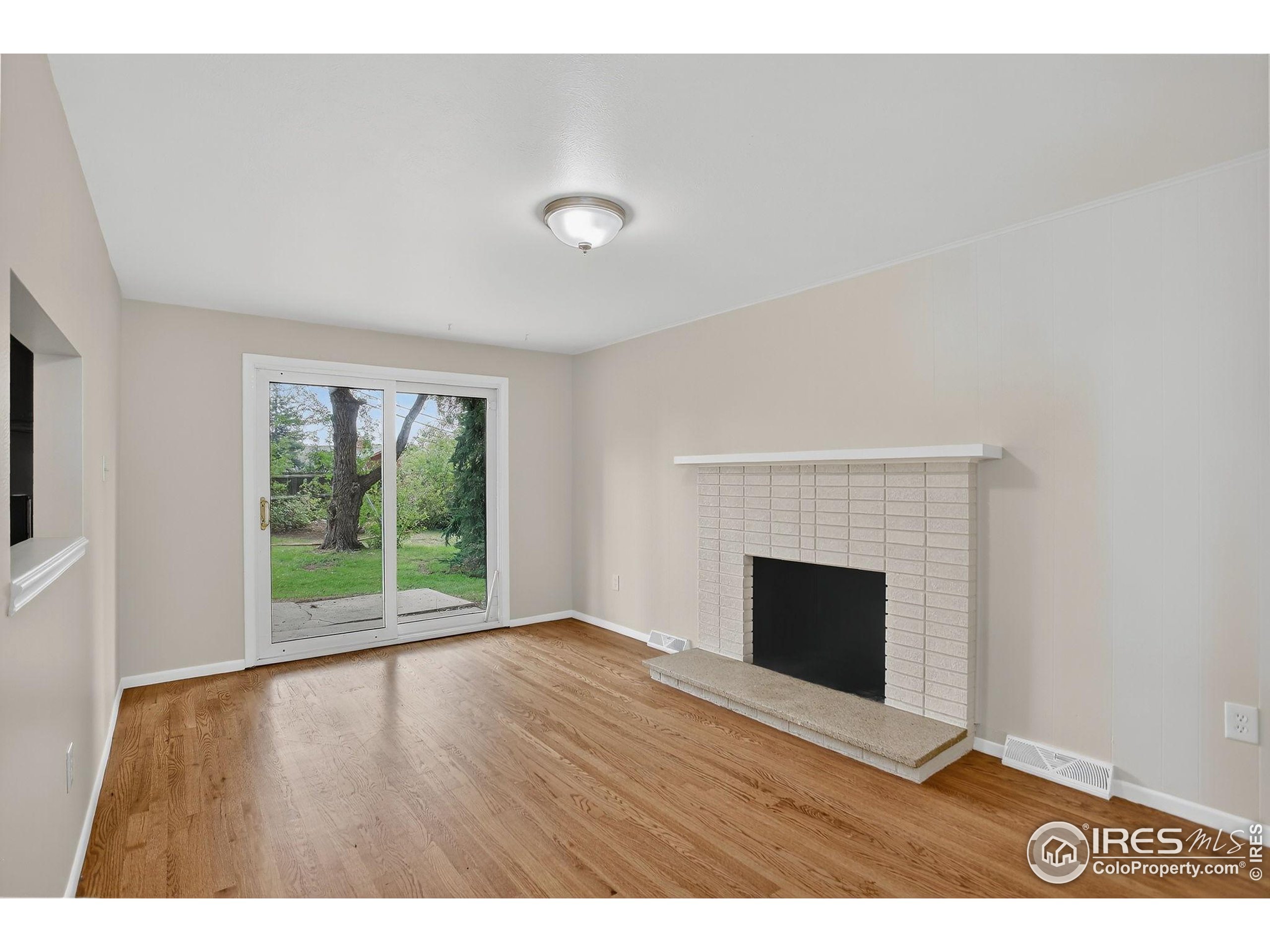 820 W 7th Ave Dr