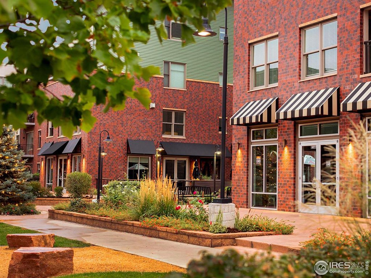 3601 Arapahoe Ave D-205