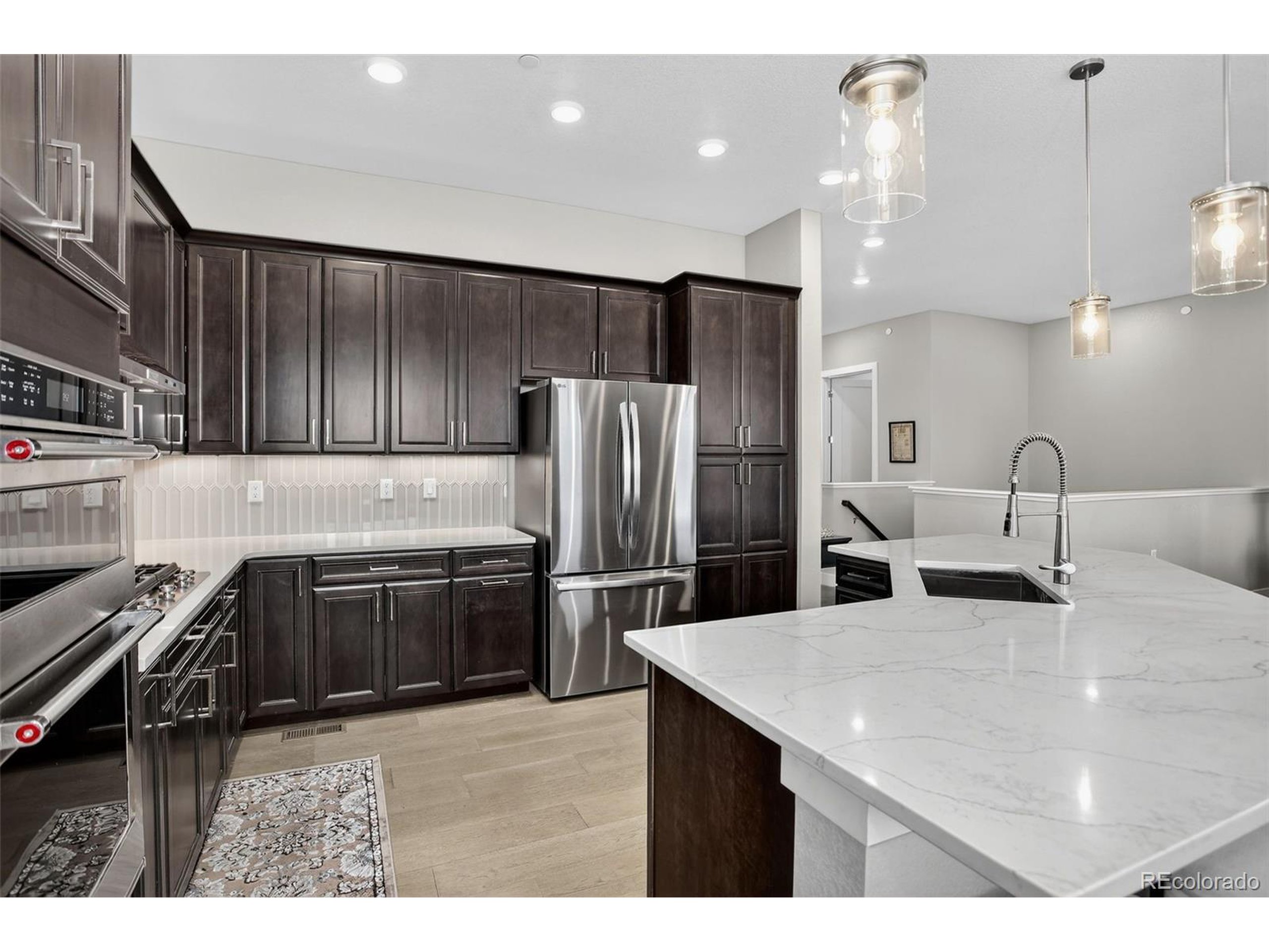 975 W 128th Pl