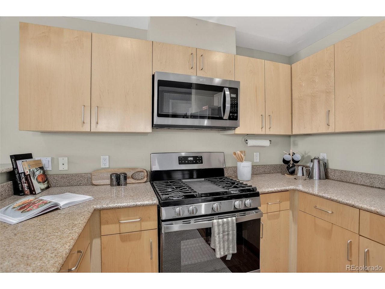 3601 Arapahoe Ave 205