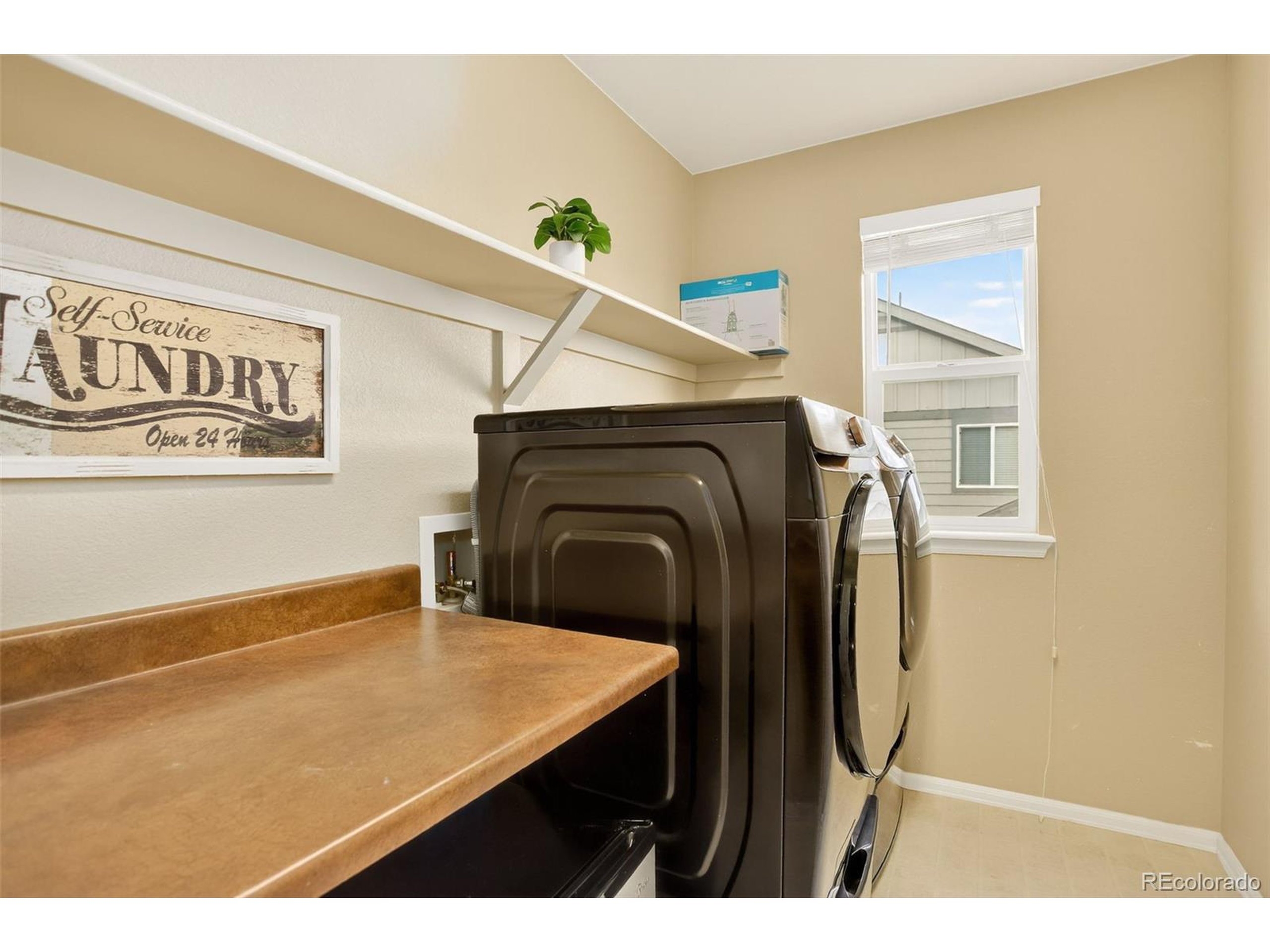 7832 E 123rd Pl
