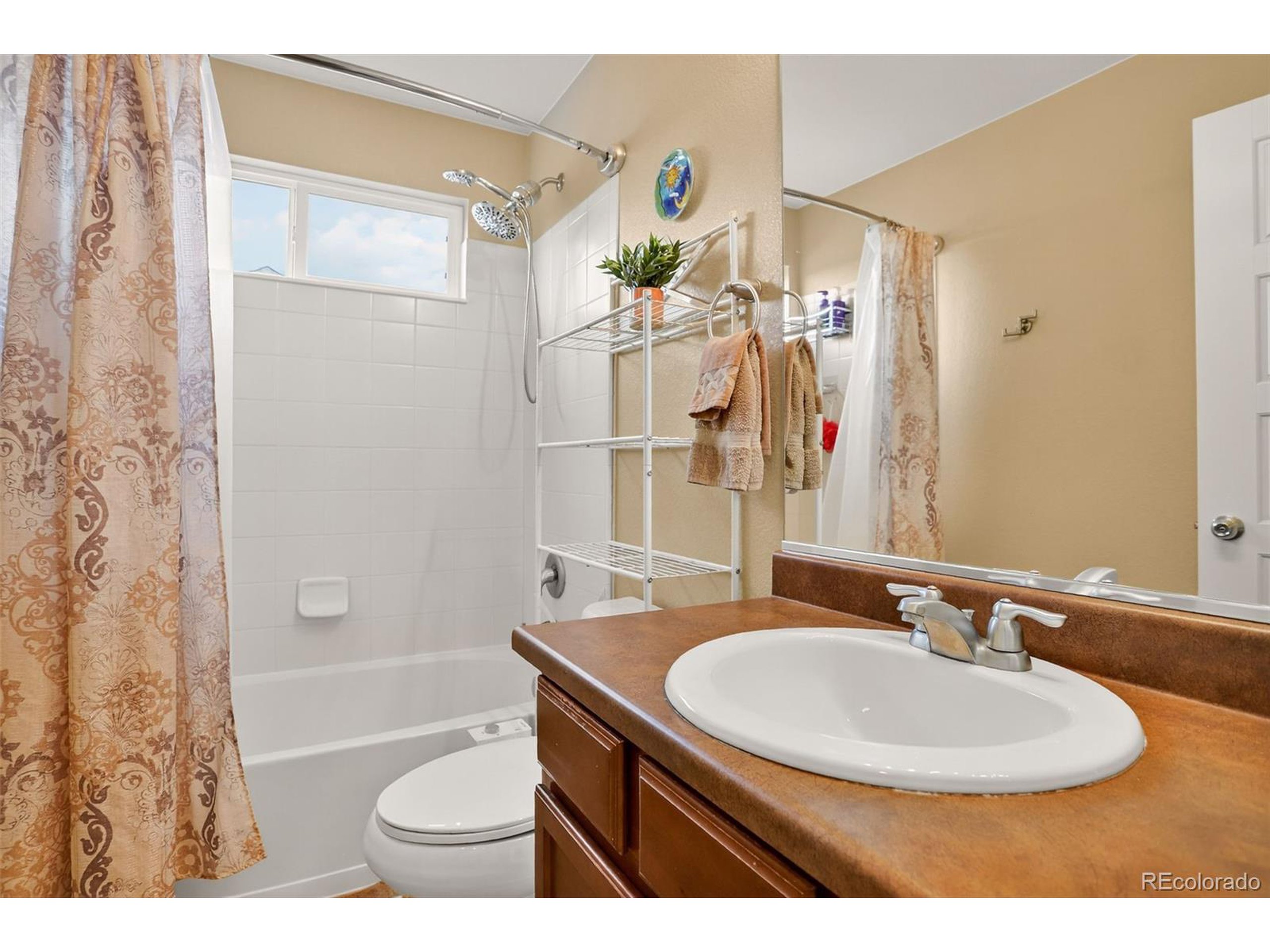 7832 E 123rd Pl