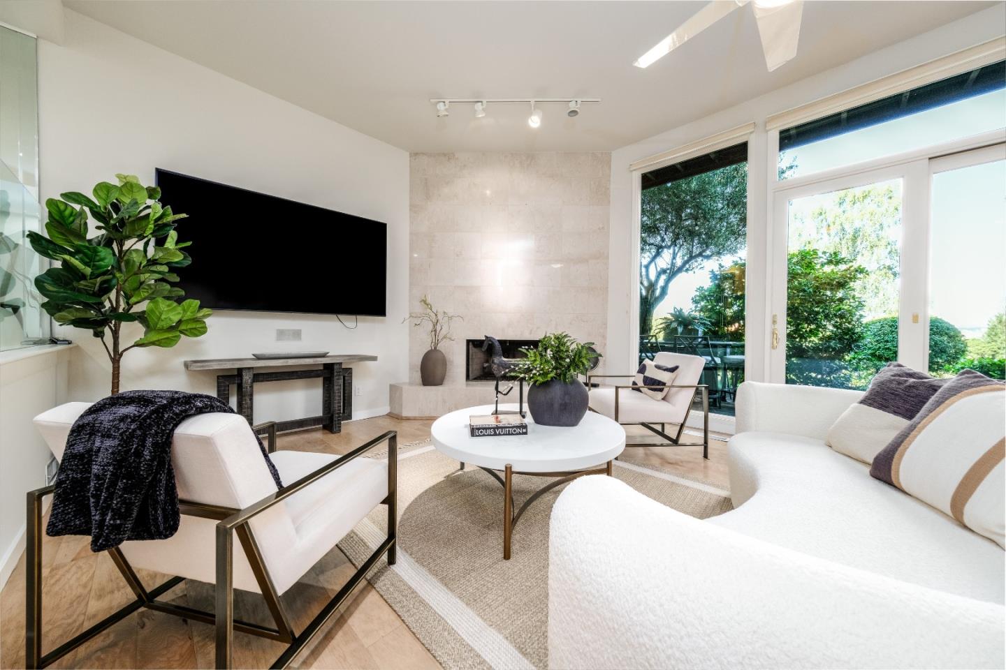 18400 Overlook RD 70