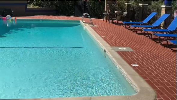 18400 Overlook RD 70