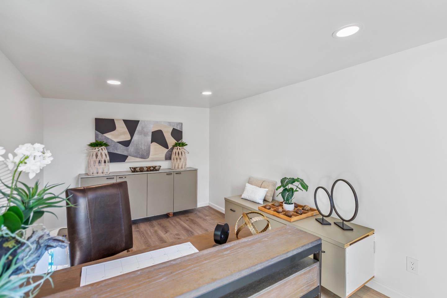 1445 Dentwood DR