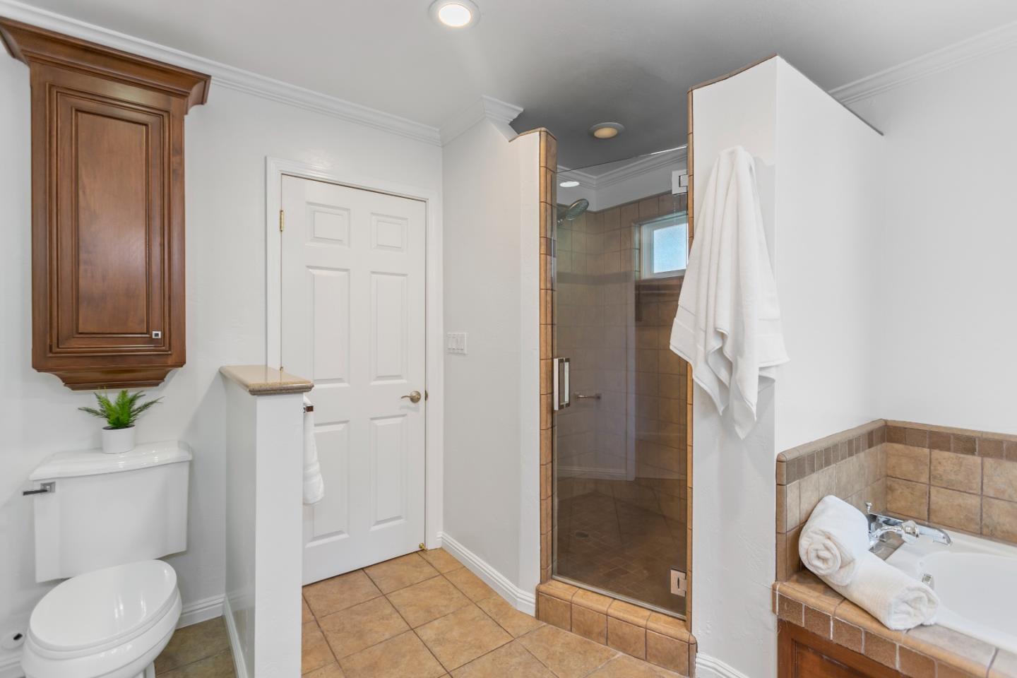 1445 Dentwood DR