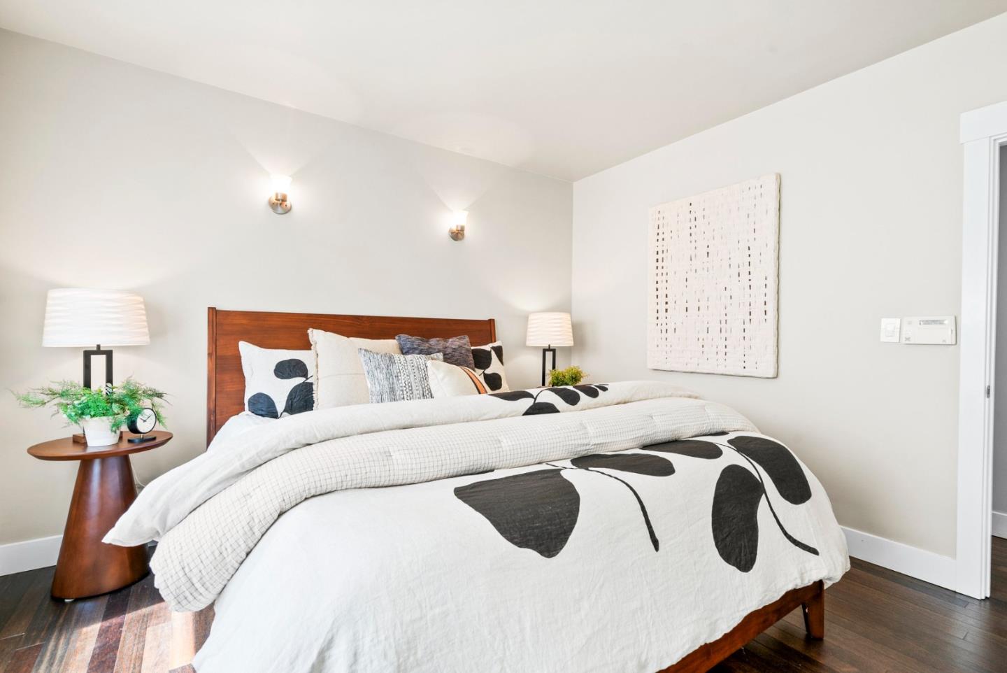 1494 McKendrie Street