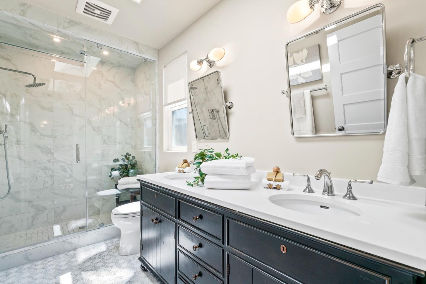 1494 McKendrie Street