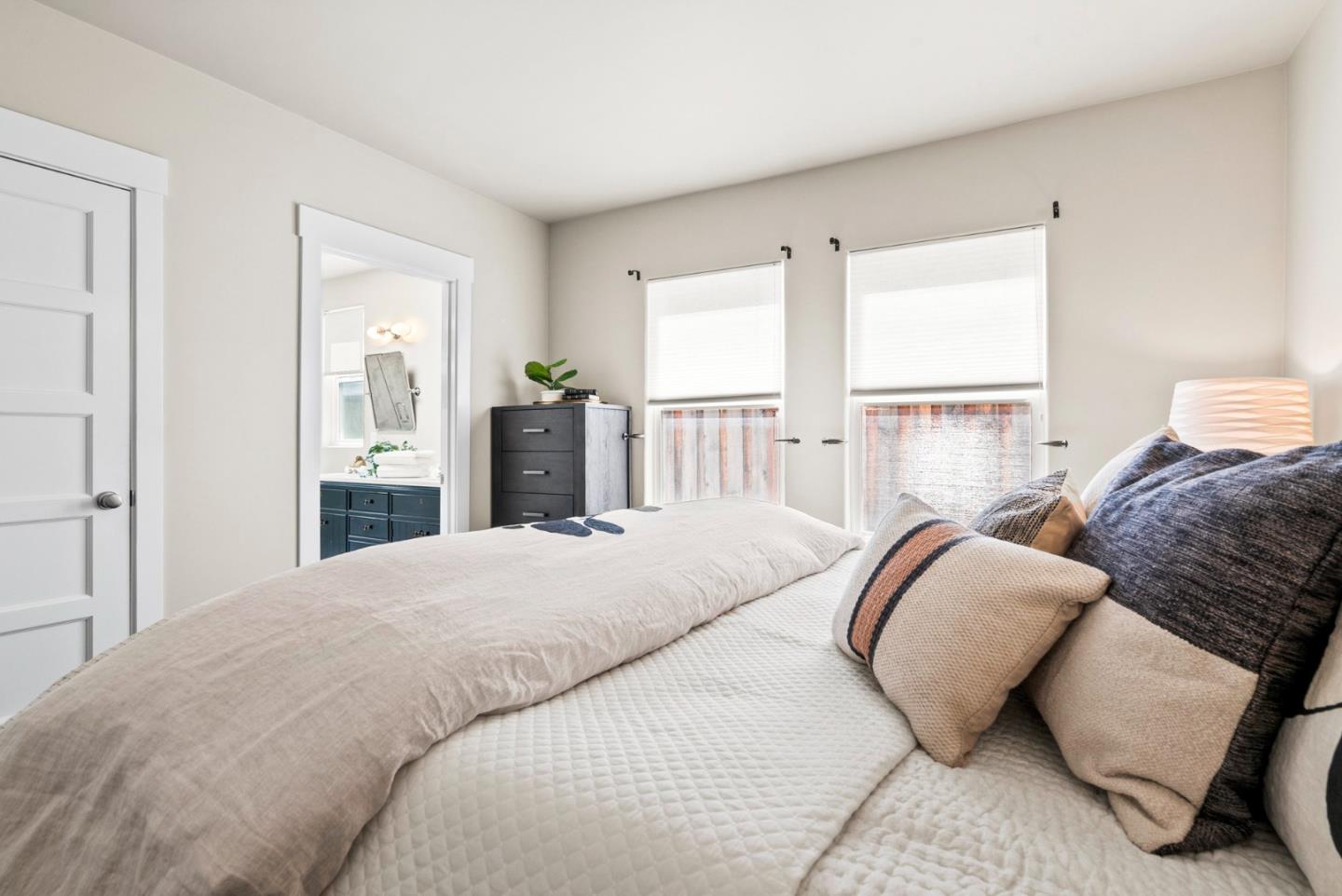 1494 McKendrie Street