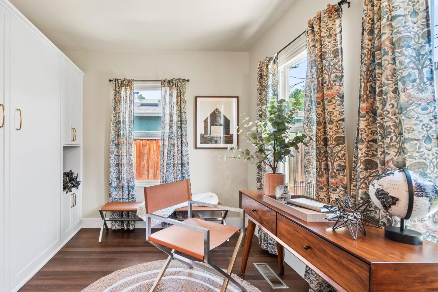 1494 McKendrie Street