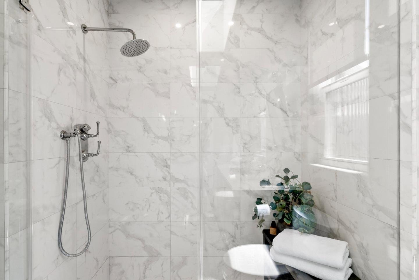 1494 McKendrie Street