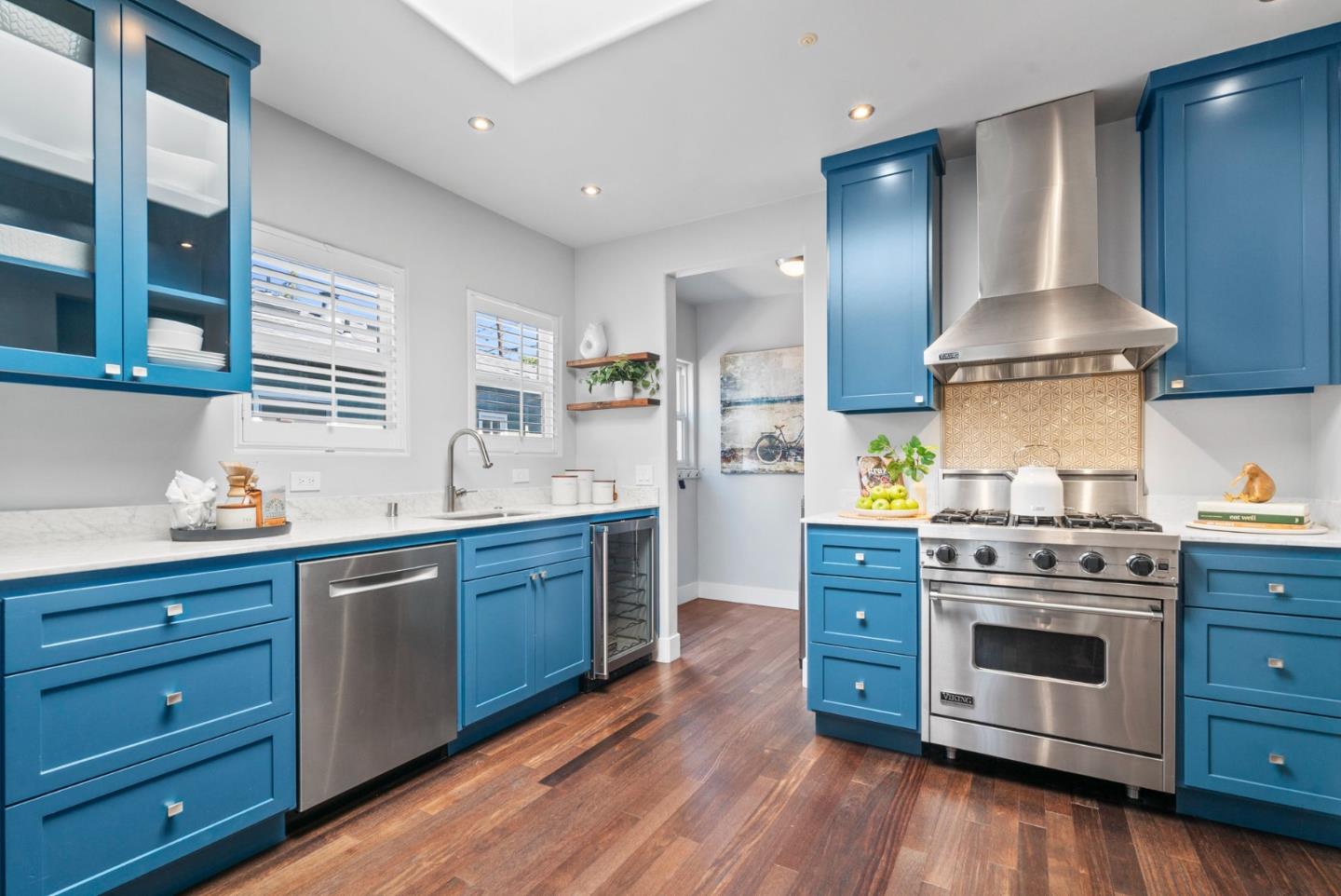 1494 McKendrie Street