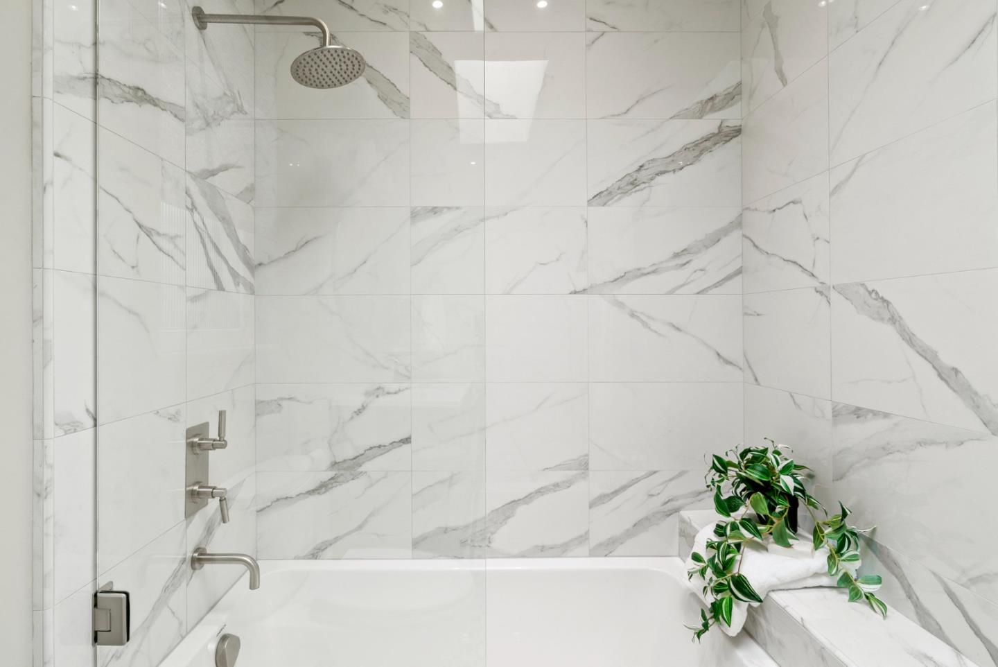 1494 McKendrie Street