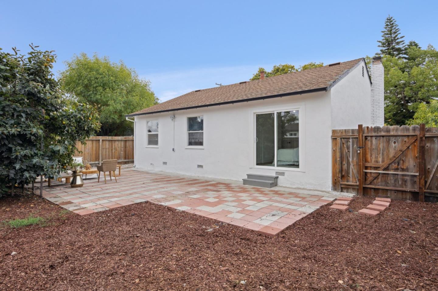1312 Modoc Avenue