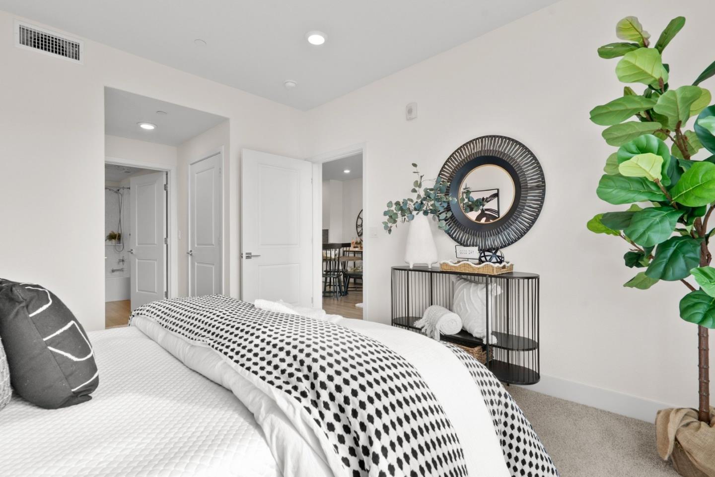 5951 Sunstone Drive 311