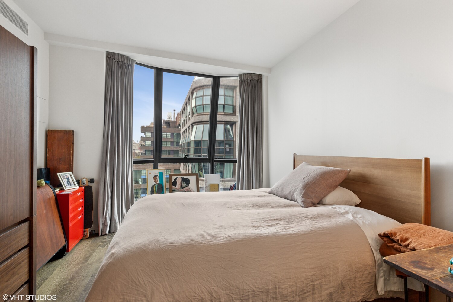 515 W 18TH Street 902