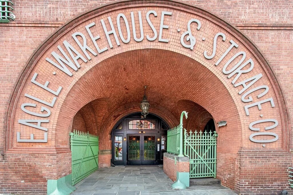 28 OLD FULTON Street THE