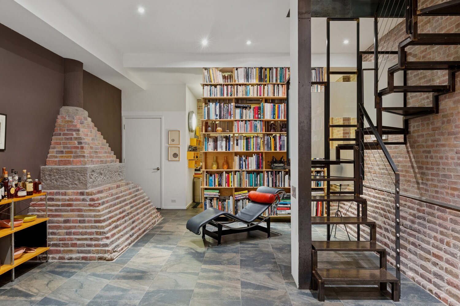 28 OLD FULTON Street THE