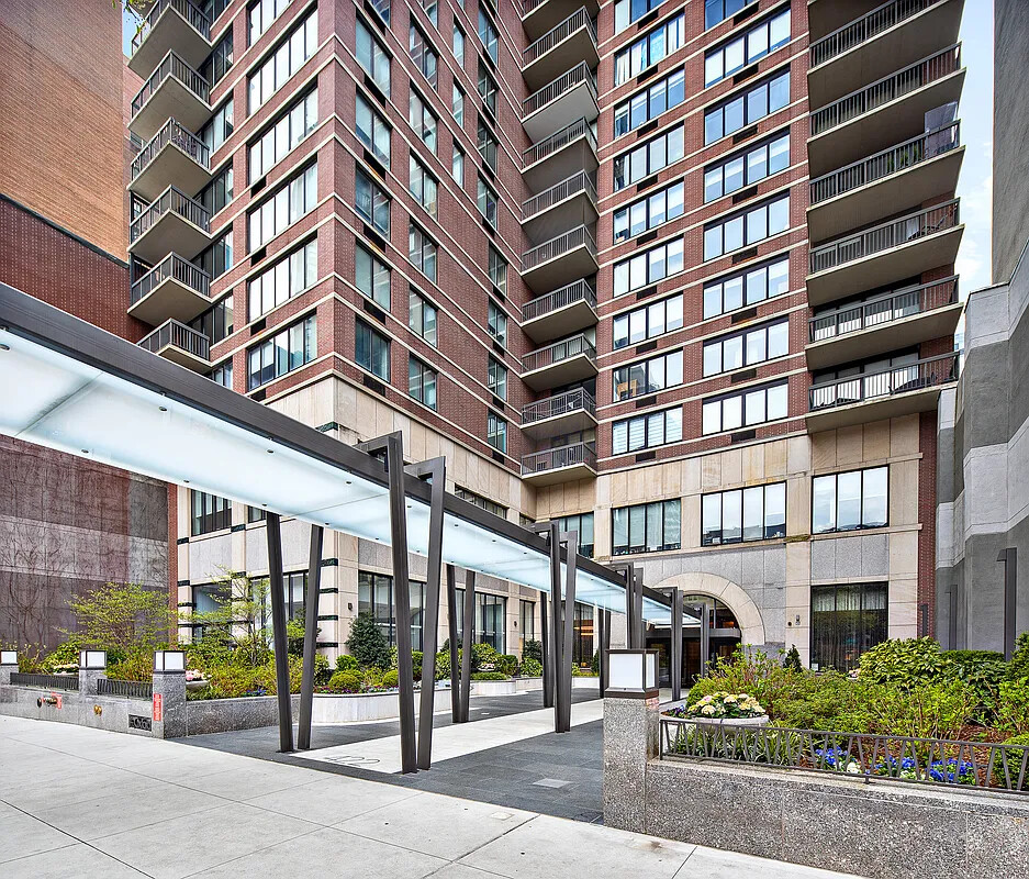 422 E 72ND Street 7E