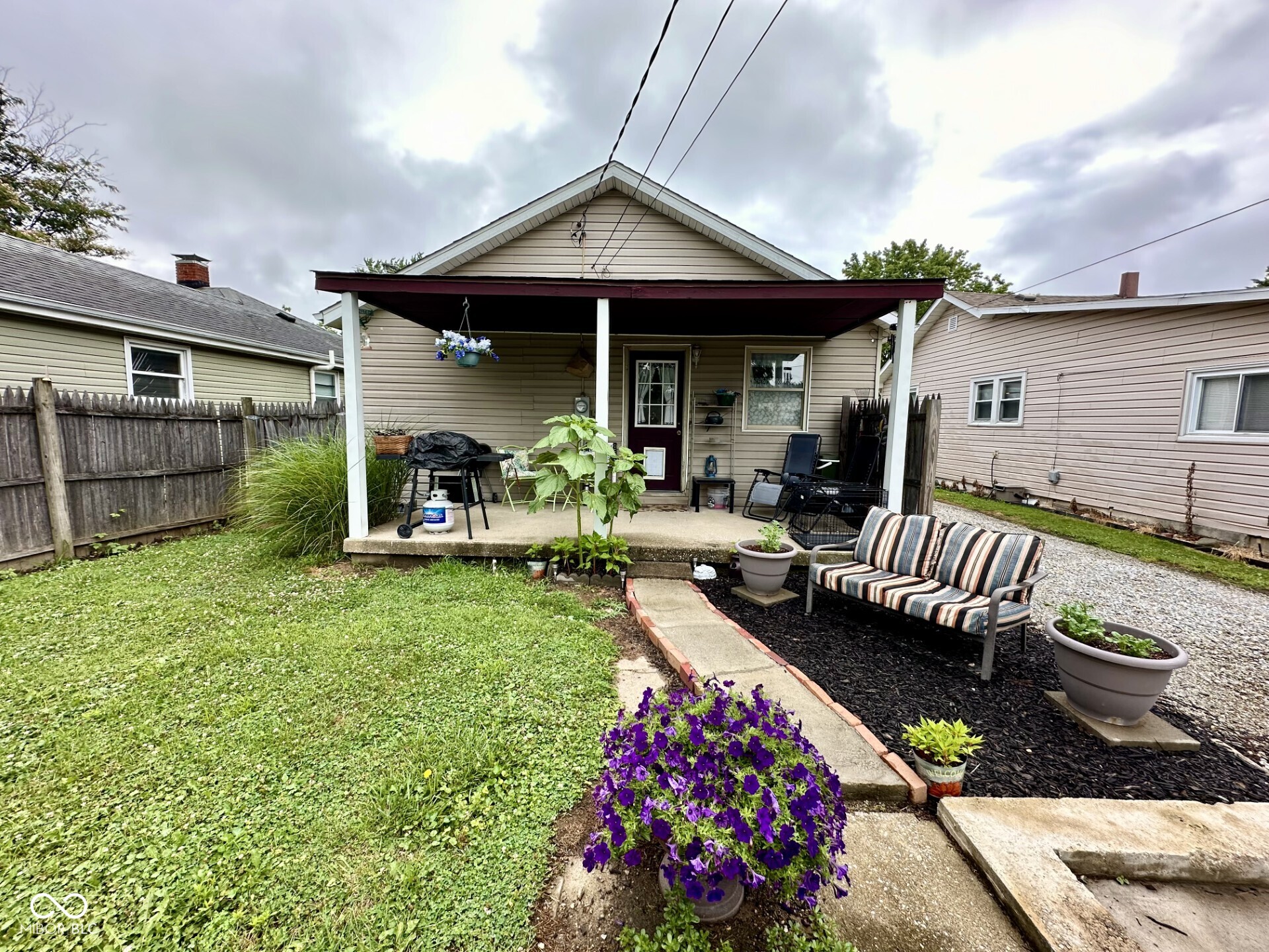 107 W 3rd Street