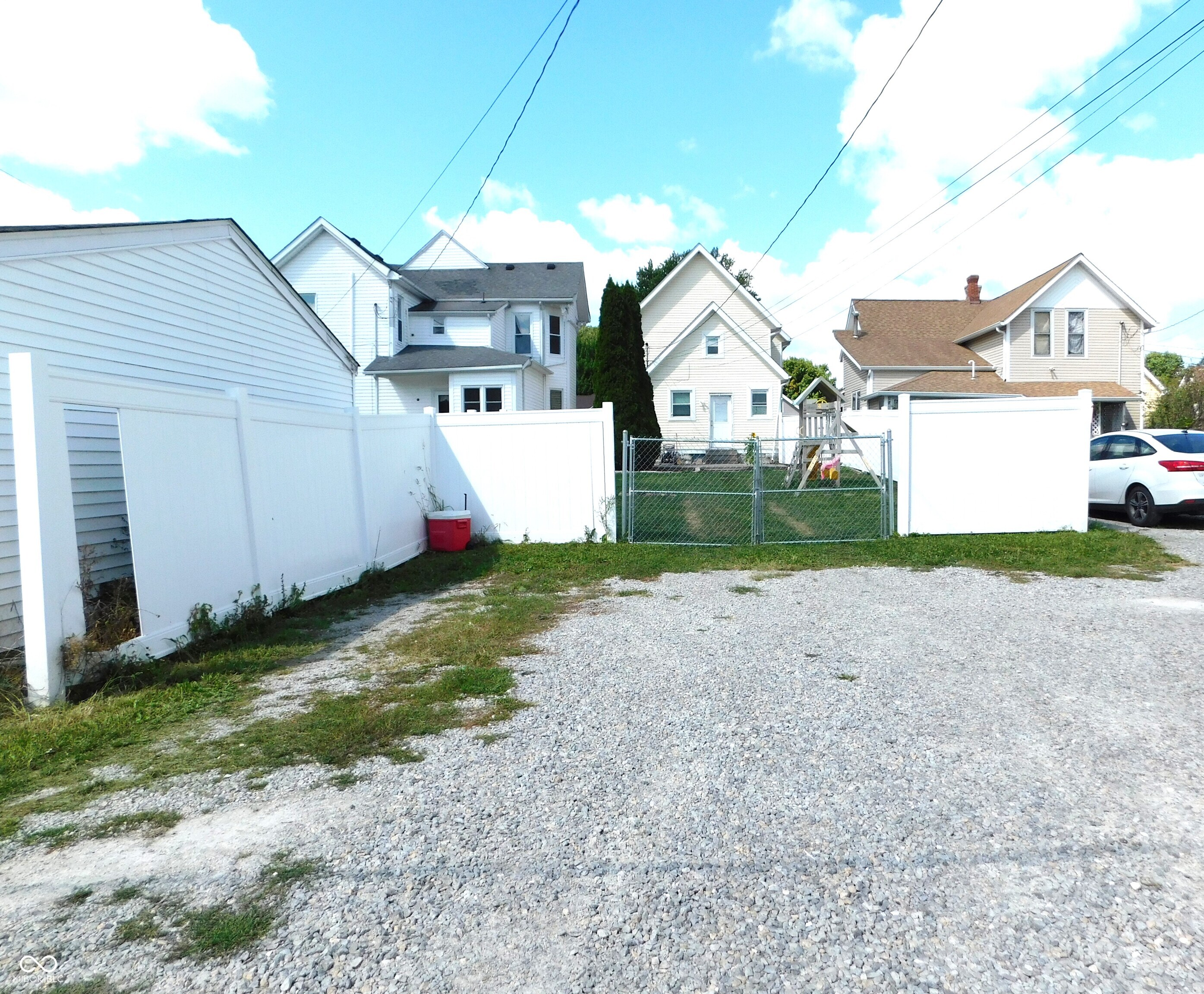 732 N Broadway Street