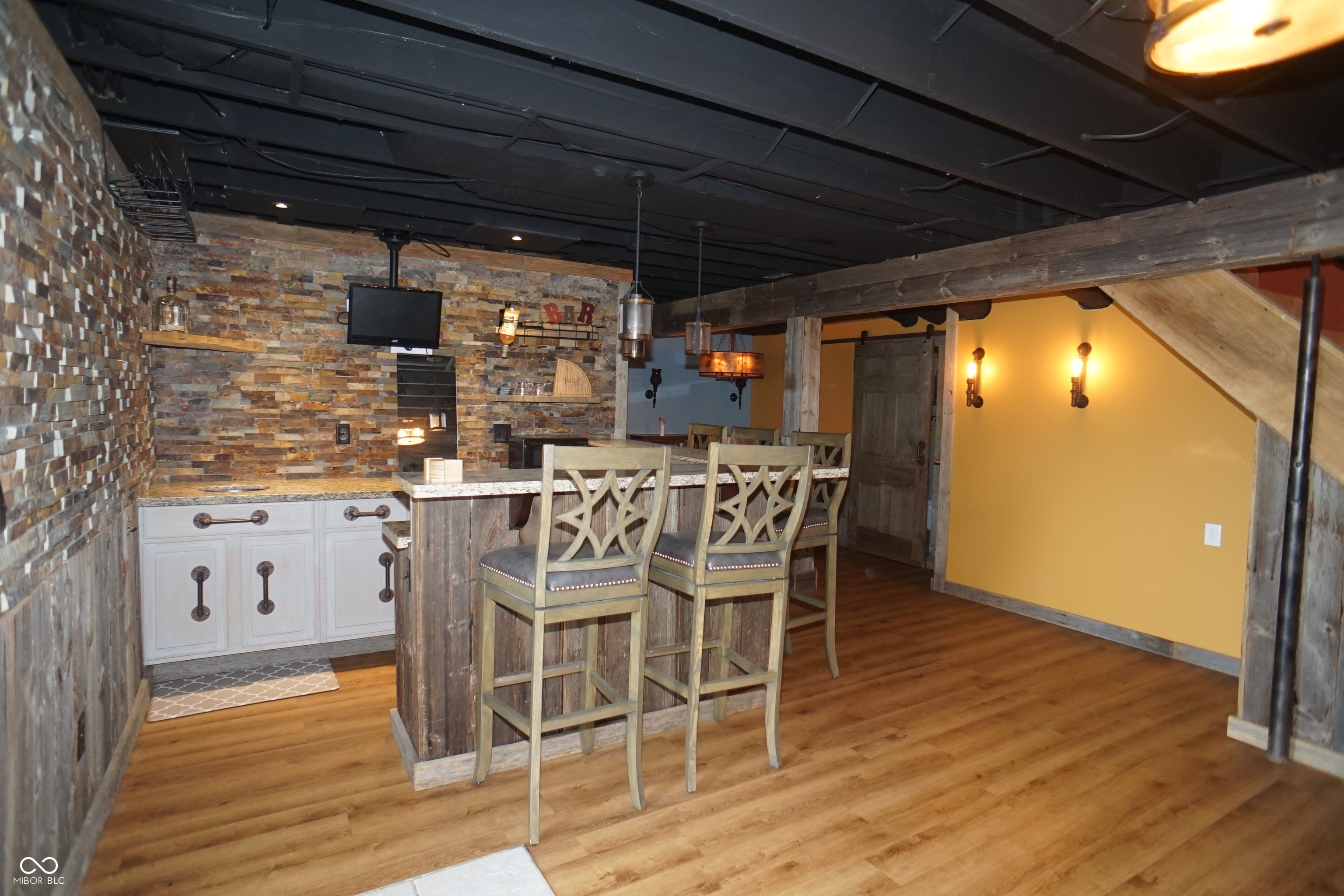 2131 S County Line Road