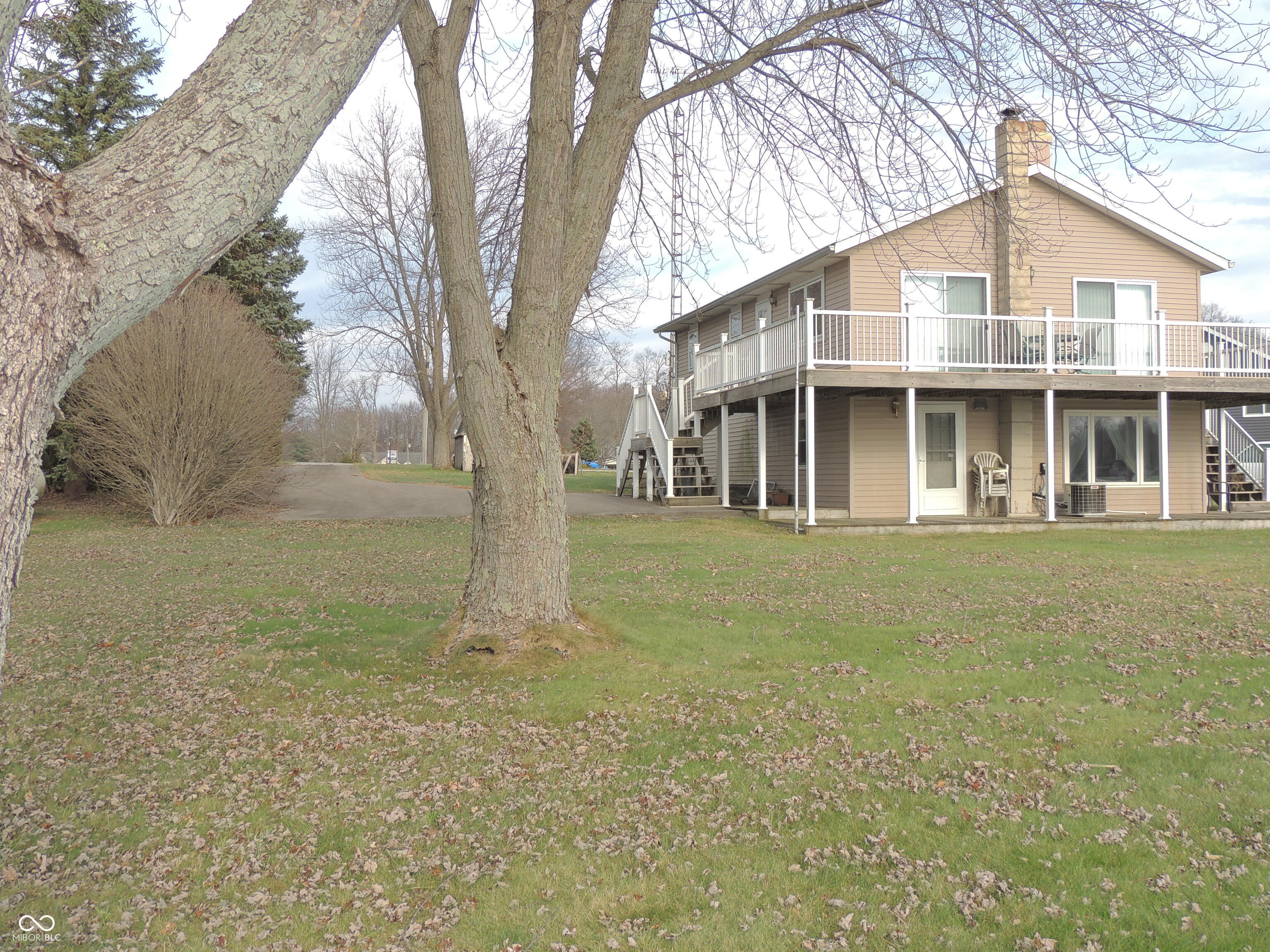 908 SE Mohawk Trail