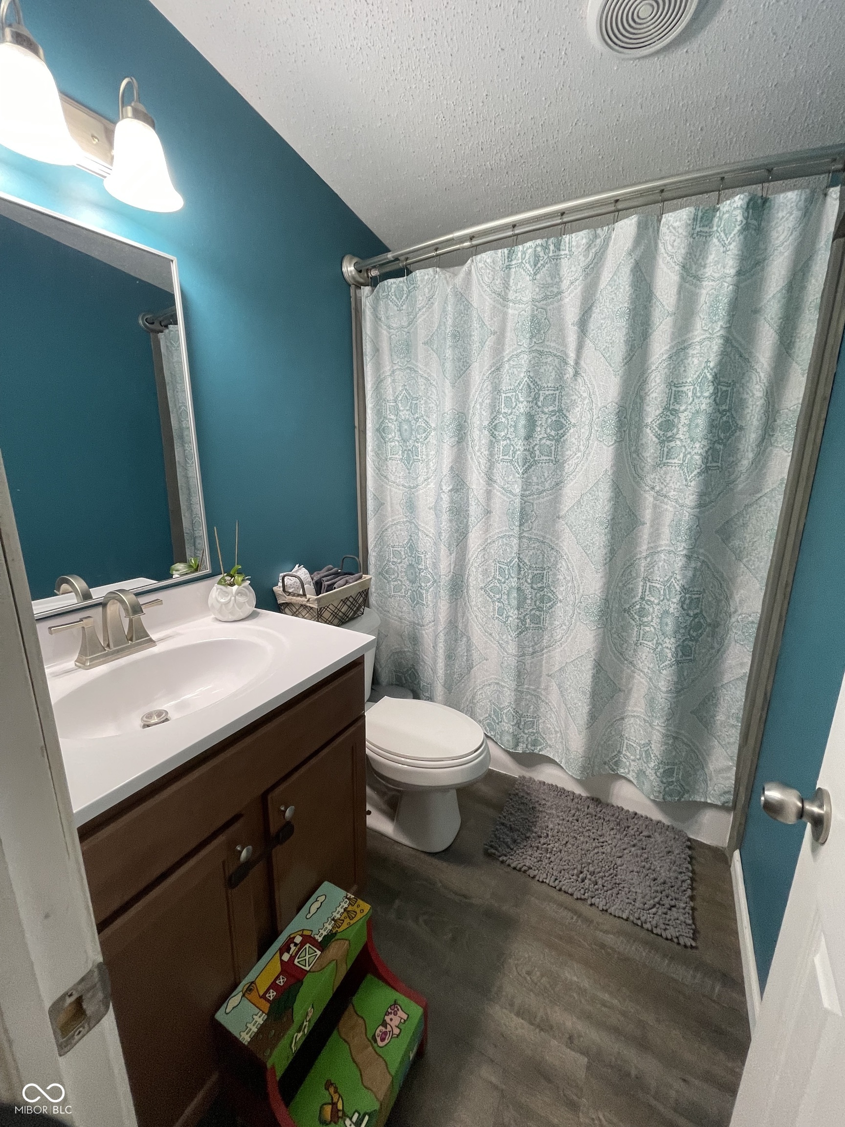 25706 W County Line Road