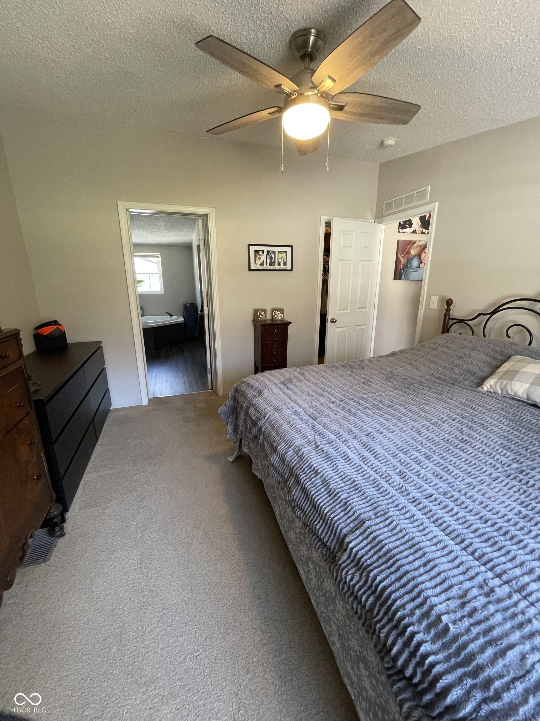 25706 W County Line Road