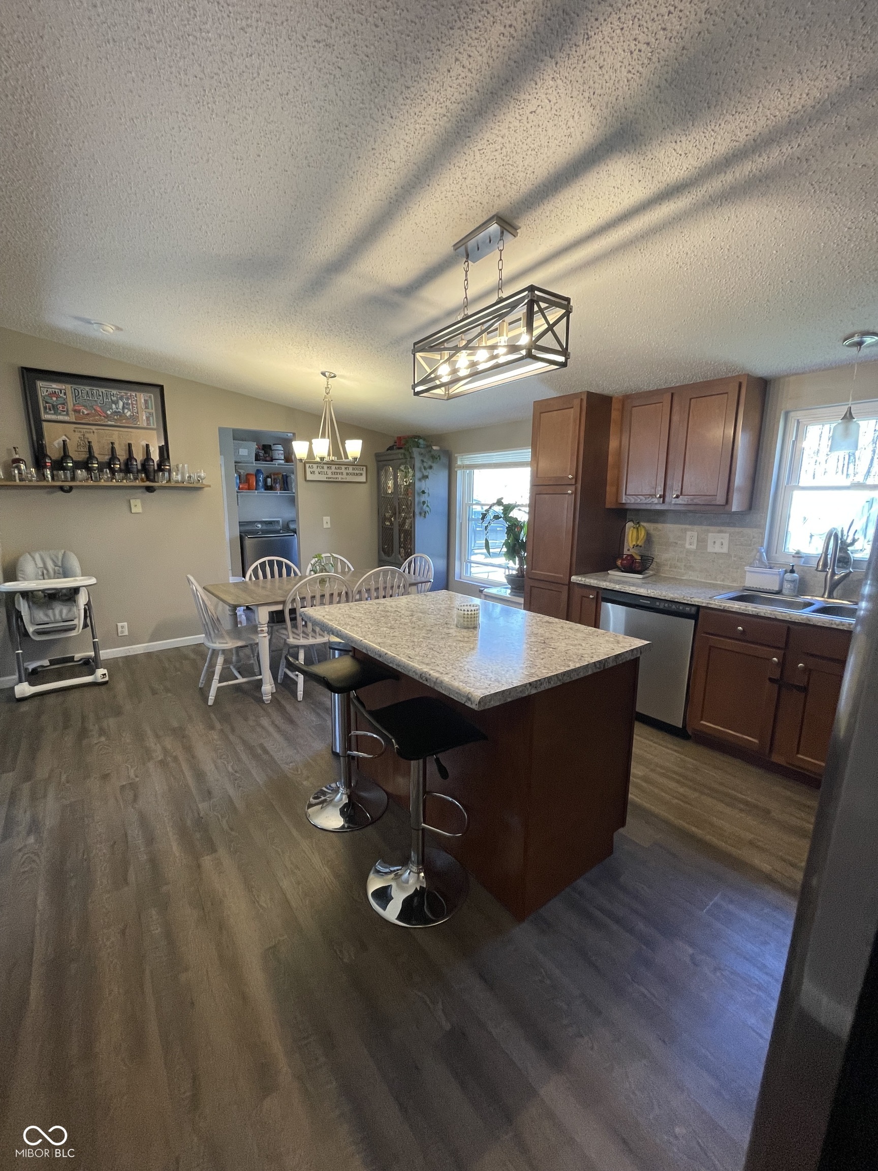 25706 W County Line Road