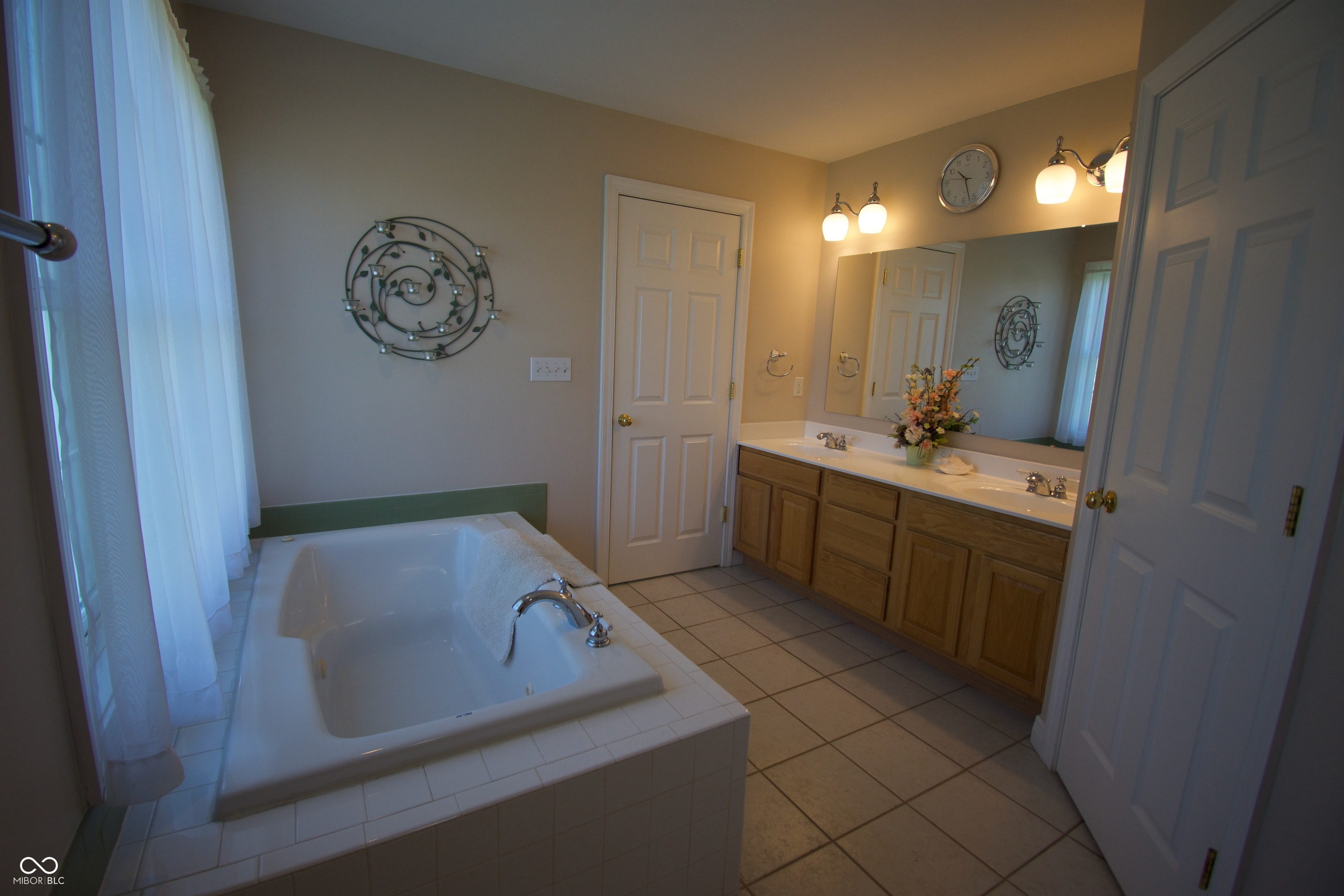 8187 State Road 229