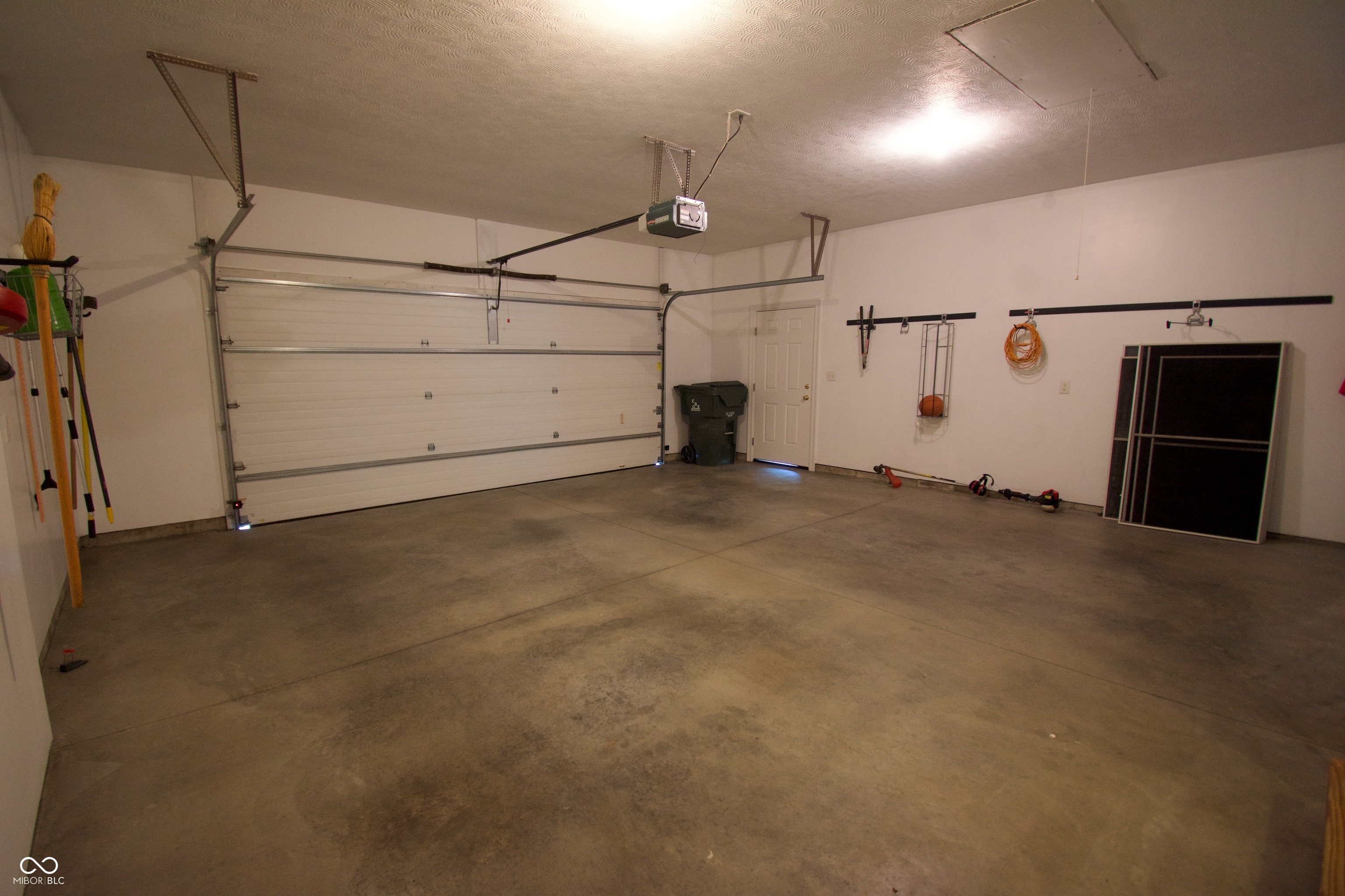 8187 State Road 229